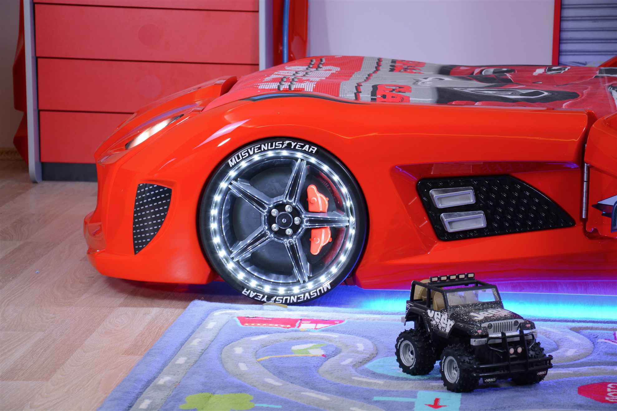 MVN 3 Letto Auto con LED e Suoni